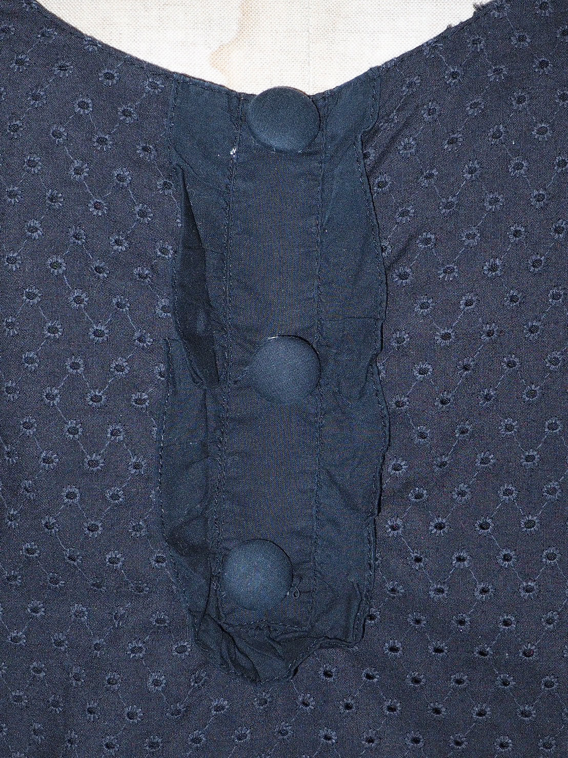 USED LACE punching BLACK DRESS