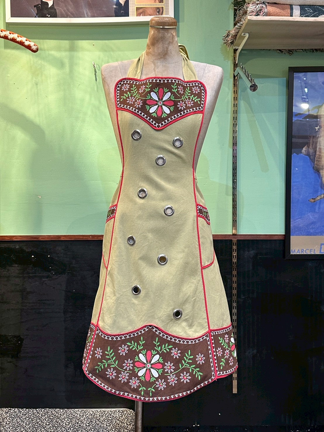 SAUCE MADE EYELET APRON KHAKI