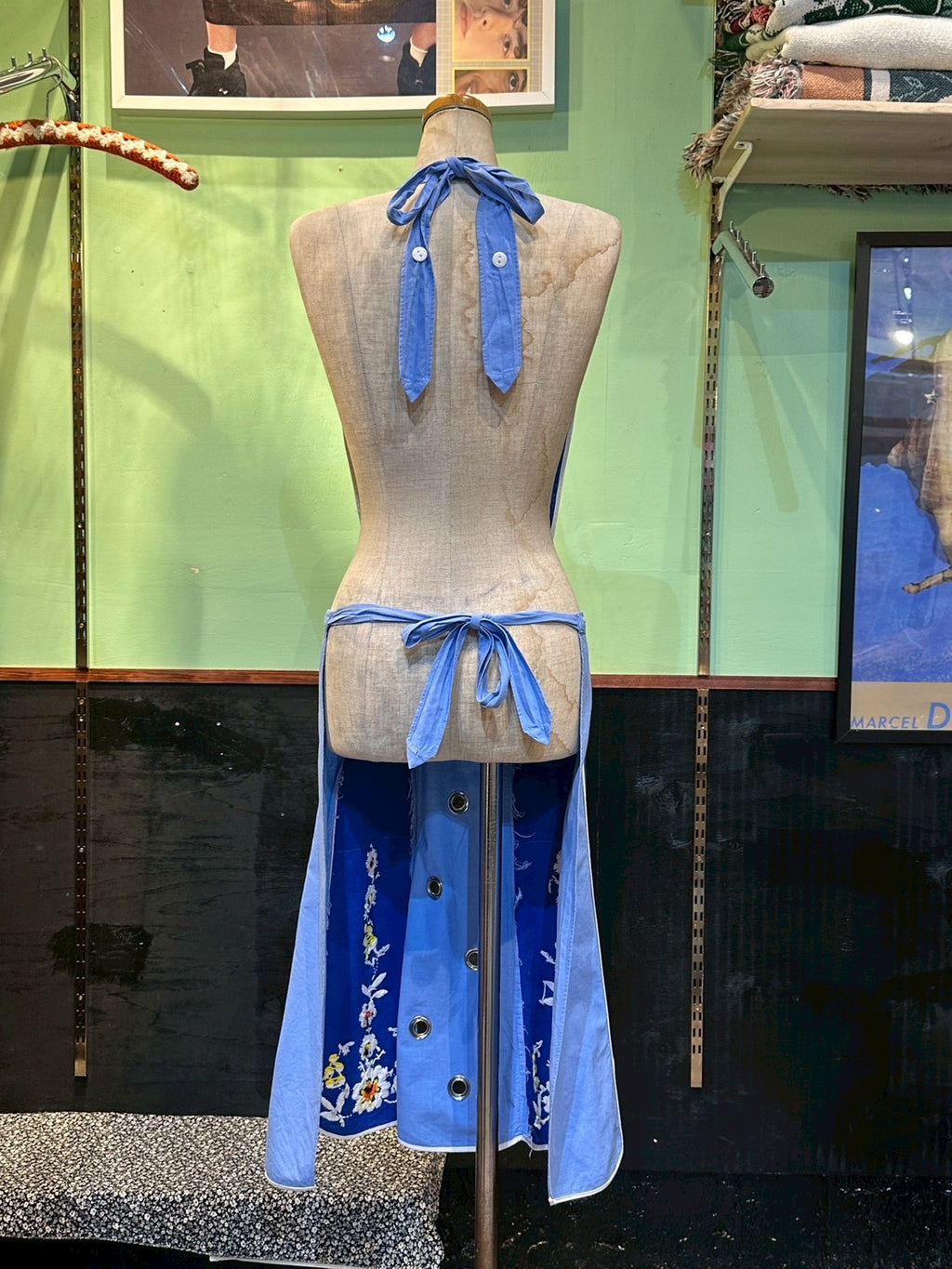 SAUCE MADE EYELET APRON BLUE