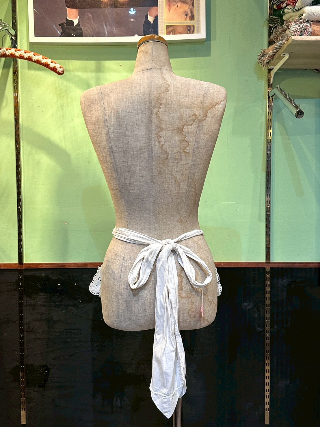 SAUCE MADE EYELET APRON