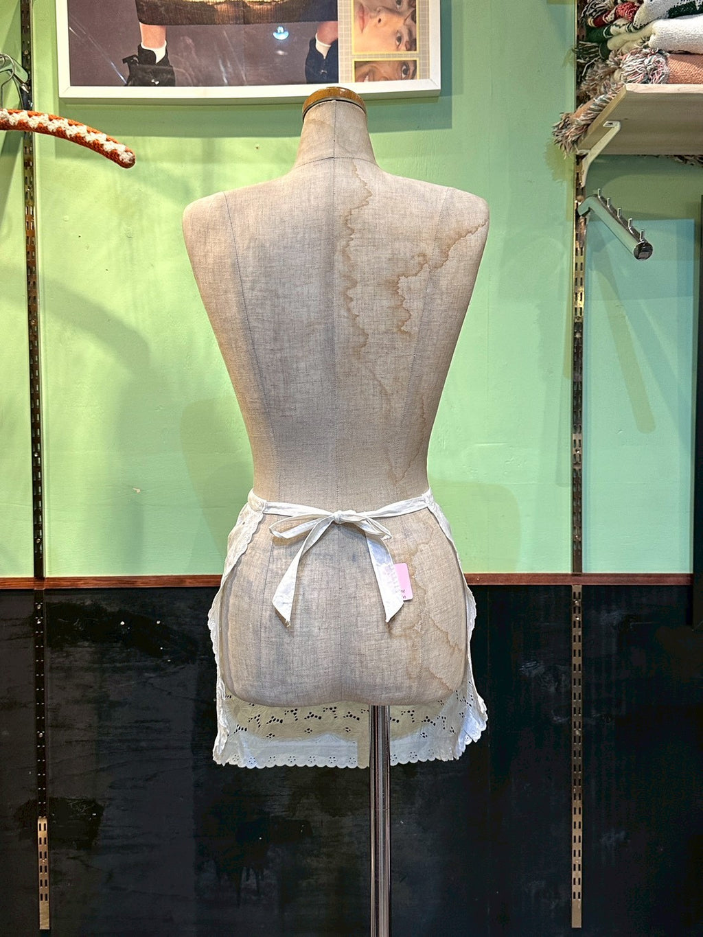 SAUCE MADE EYELET APRON