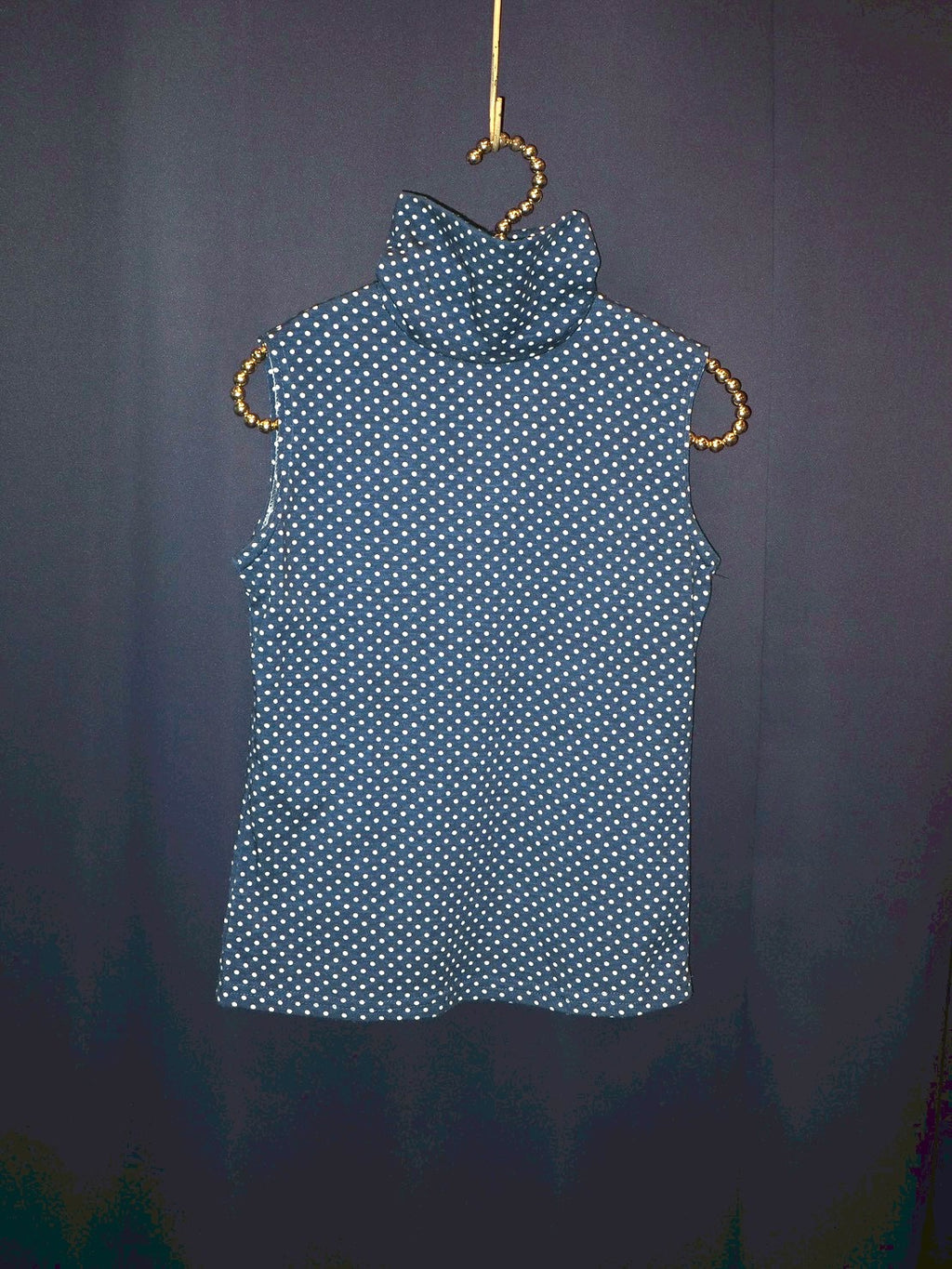 dot higth neck tops