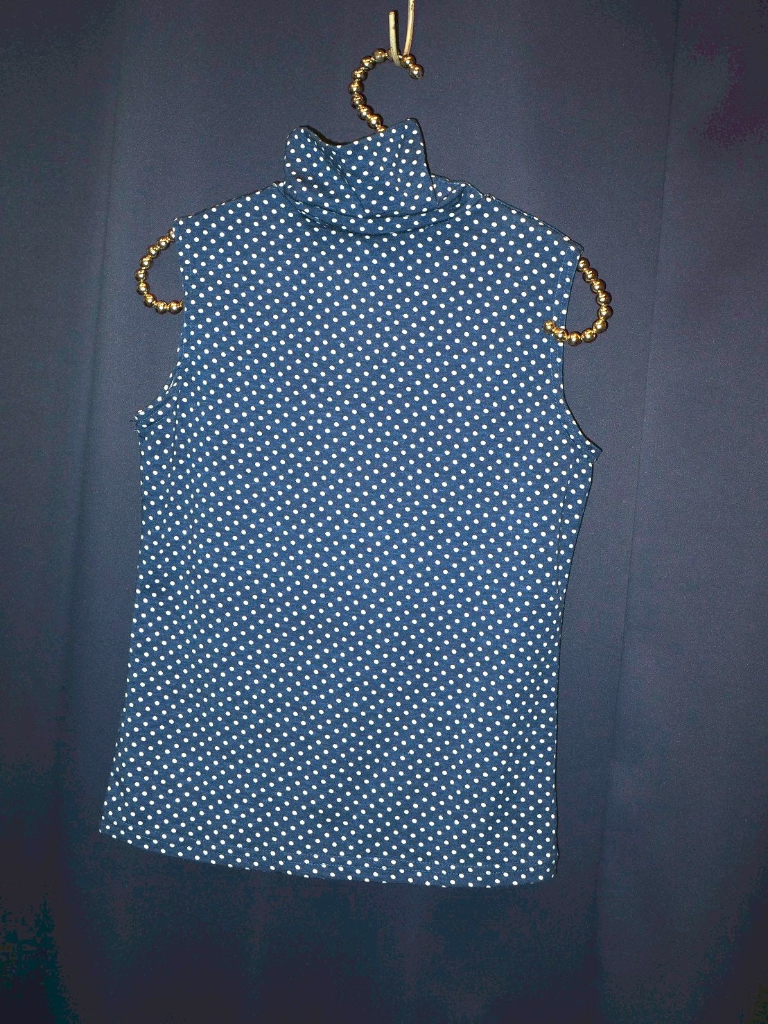 dot higth neck tops