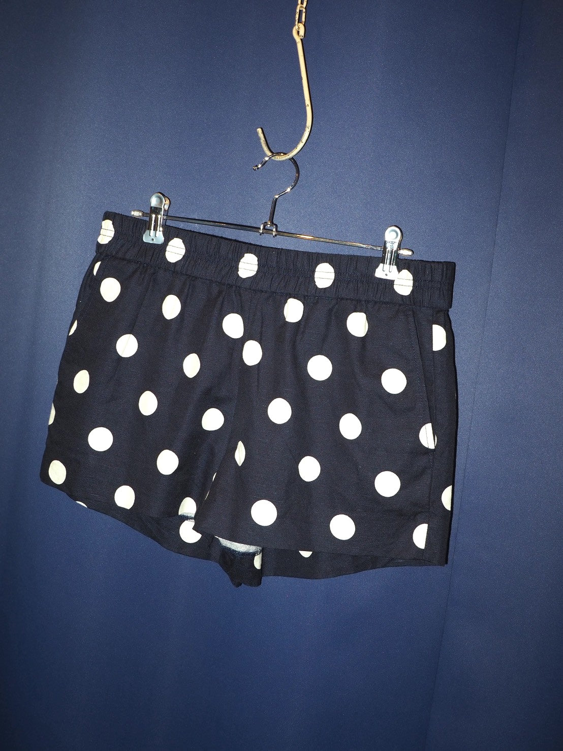 DOT NAVY SHORT PANTS
