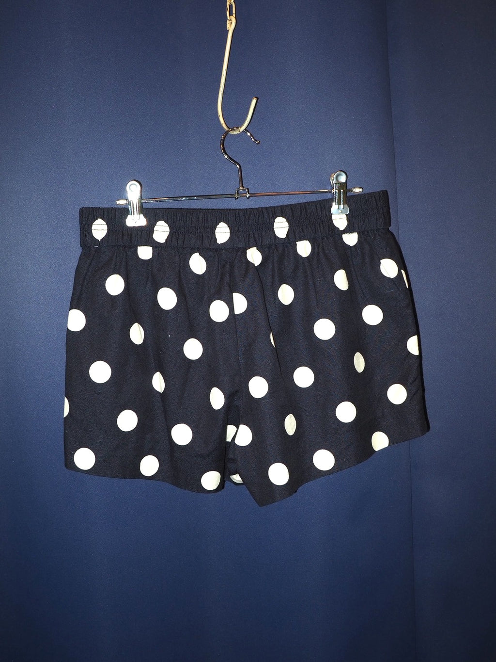 DOT NAVY SHORT PANTS