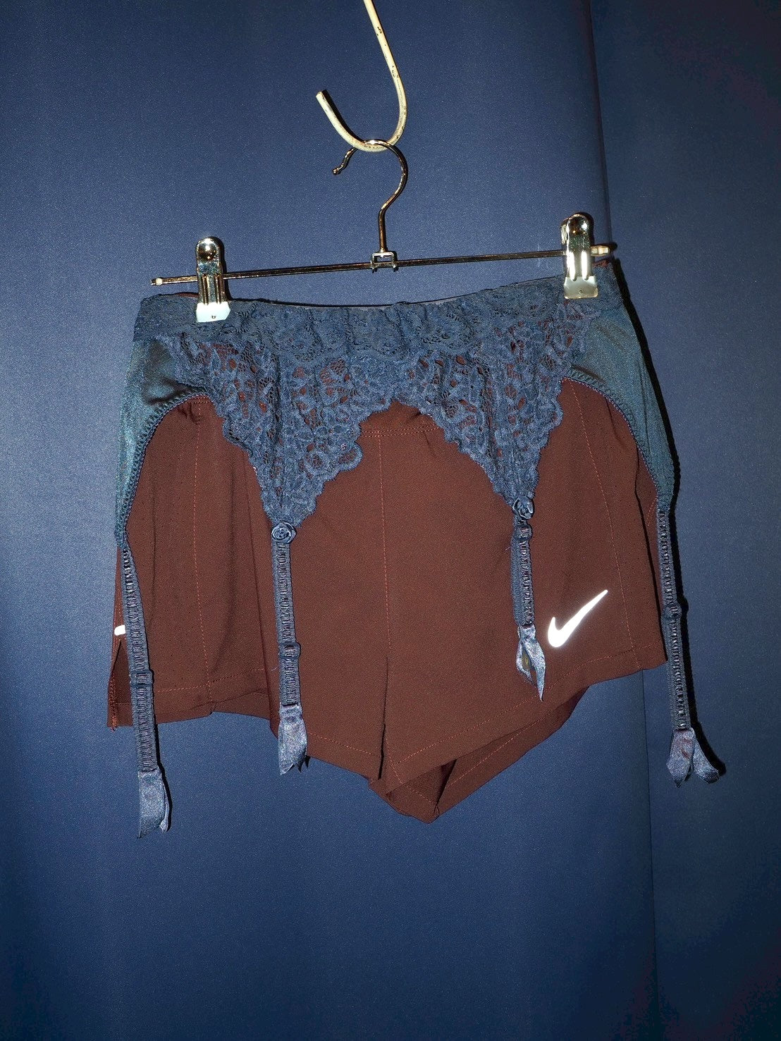 NIKE brown running short pants