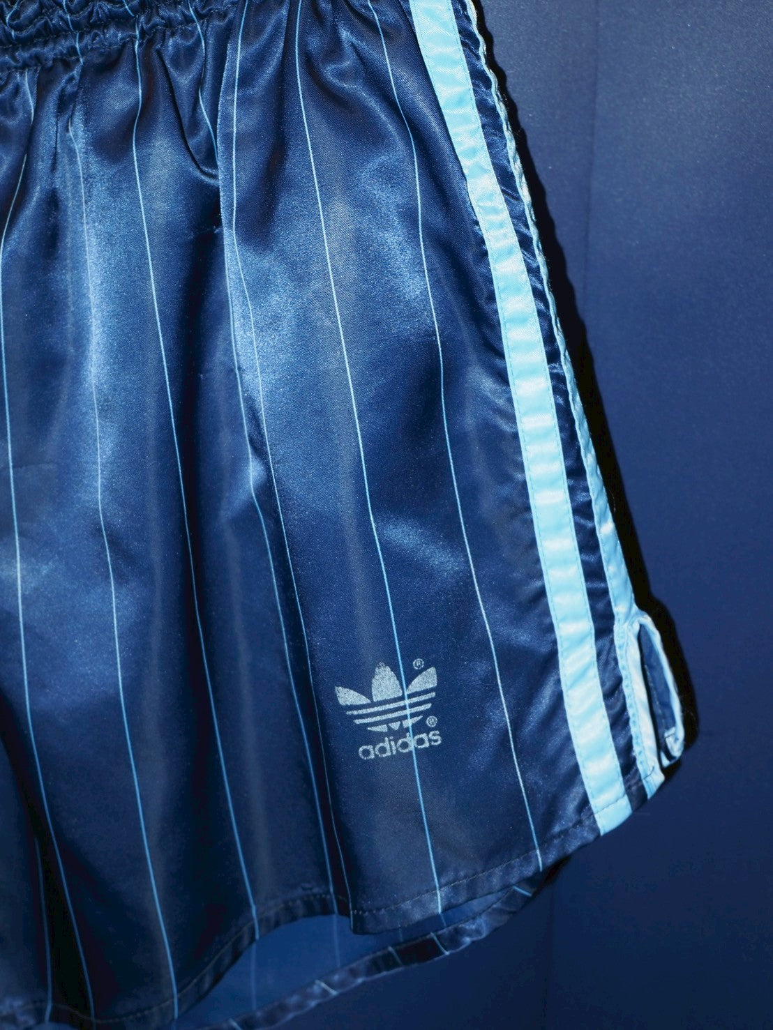adidas strip  running short pants