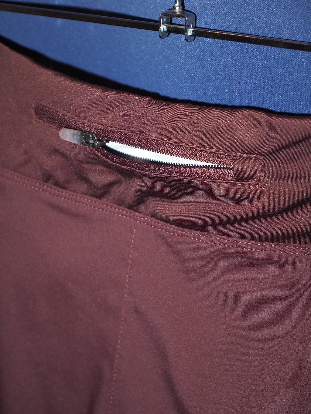 NIKE brown running short pants