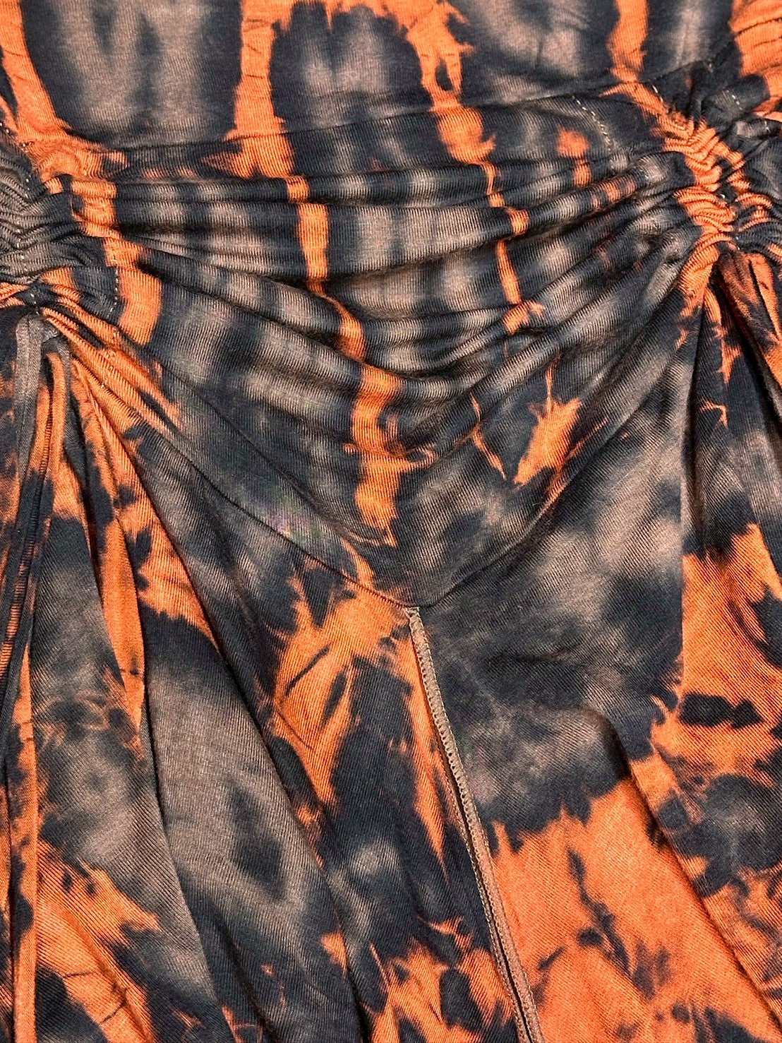 taidai flutter skrits:GRAY ORANGE